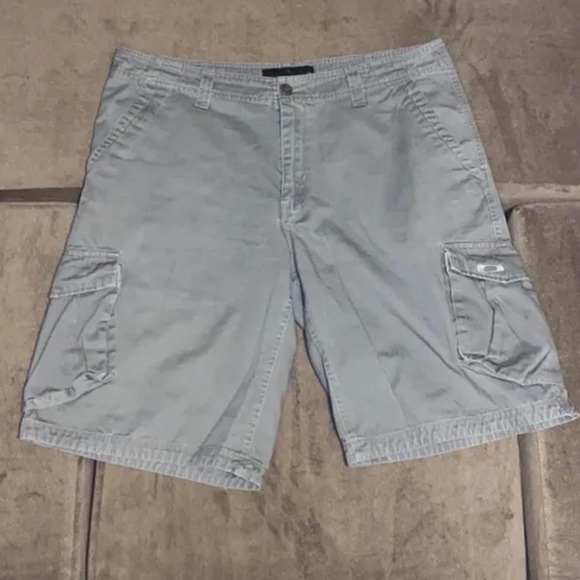 Set of Men’s Shorts Oakley & Calvin Klein - Picture 6 of 9